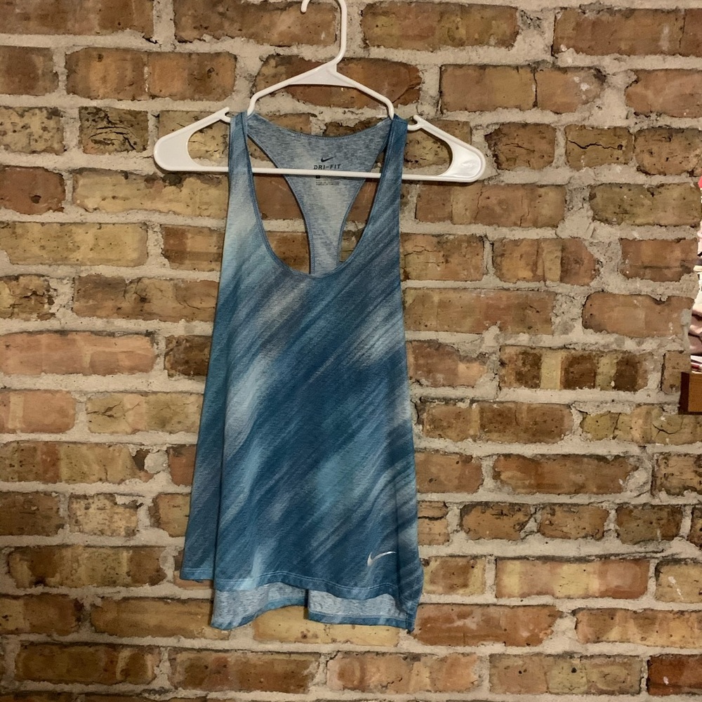 Nike workout tank top